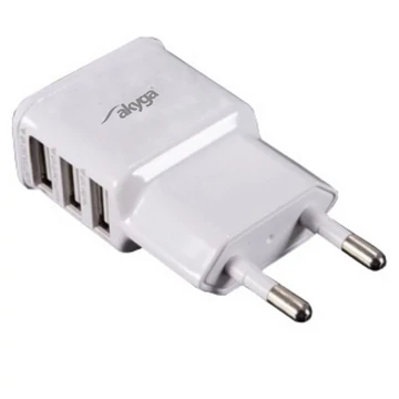 Akyga AK-CH-05 USB Adapter 100-240V/5V/3.1A 3USB White