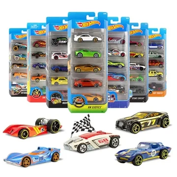 Hot Wheels: kisautók - 5 darabos, többféle