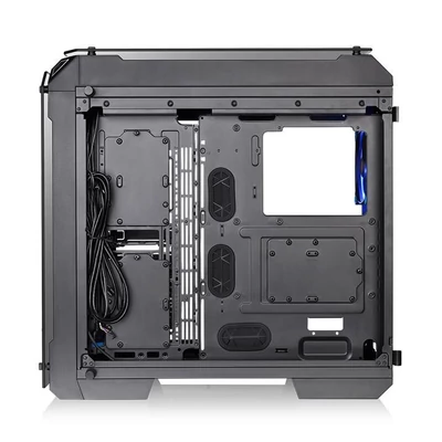 Kép 4/9 - Thermaltake View 71 Tempered Glass Edition Black