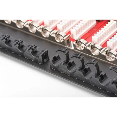 Kép 2/3 - Digitus 24-port Patch Panel 0,5U Black