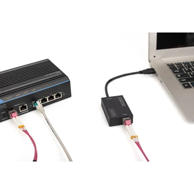 Kép 6/9 - Digitus DN-3026 csatlakozókártya/illesztő Black