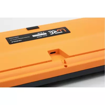 Kép 8/10 - Varmilo VBM109 Bot: Lie USB EC V2 Ivy Gaming Keyboard Gray/Orange HU