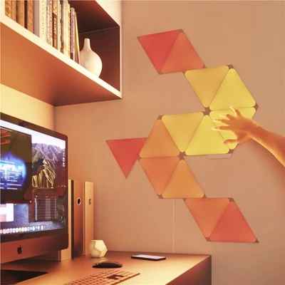 Kép 4/5 - Nanoleaf Shapes Triangles Expansion Pack 3 Pack