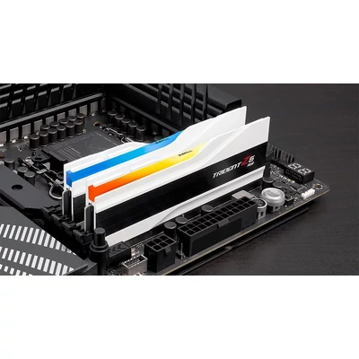 Kép 4/4 - G.SKILL 64GB DDR5 6000MHz Kit(2x32GB) Trident Z5 RGB Matte White