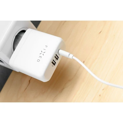 Kép 2/4 - FIXED gyorstöltő 1db USB-C és 2db USB port, PD támogatás, 60W, fehér