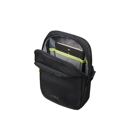 Kép 2/6 - American Tourister Work-E Crossover Bag 9.7" Black