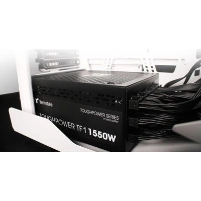 Kép 7/9 - Thermaltake 1550W 80+ Titanium Toughpower TF1