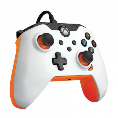 Kép 2/4 - PDP Xbox Series X/S & PC USB Gamepad Atomic White