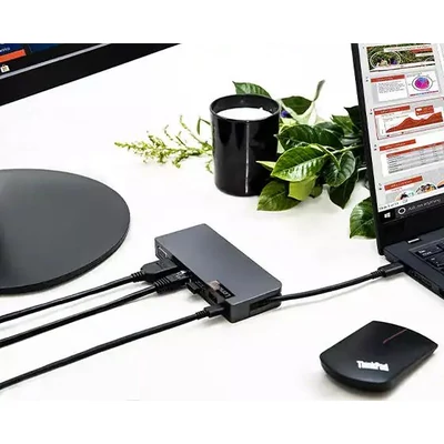 Kép 5/7 - Lenovo Powered USB-C Travel Hub Iron Gray