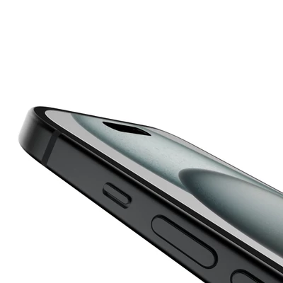Kép 3/4 - Belkin ScreenForce TemperedGlass Treated Screen Protector for iPhone 15/14 Pro
