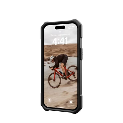 Kép 6/10 - UAG Essential Armor case for MagSafe iPhone 15 Black