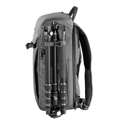 Kép 17/22 - Vanguard VEO Adaptor R48 Fotós hátizsák Grey