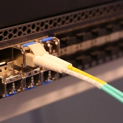 Kép 3/3 - ACT LSZH Multimode 50/125 OM5 fiber cable duplex with LC connectors 3m Green
