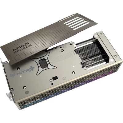 Kép 5/7 - Sapphire Radeon RX9070 16GB DDR6 Nitro+ Gaming OC