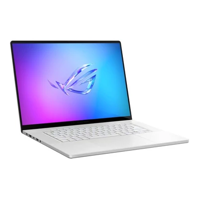 Kép 3/8 - Asus GU605CR-QR110W Platinum White