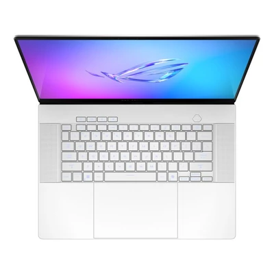 Kép 4/8 - Asus GU605CR-QR110W Platinum White