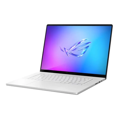 Kép 2/8 - Asus GU605CR-QR117W Platinum White