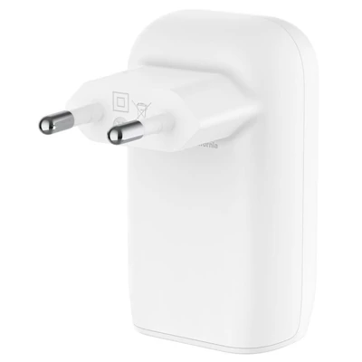 Kép 2/5 - Belkin Boost Charge 67W with 3xUSB-C Ports White