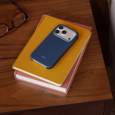Kép 3/3 - Beats iPhone 17 Pro Case with MagSafe and Camera Control — Bedrock Blue