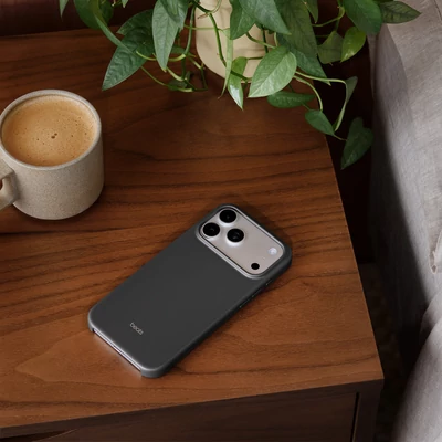 Kép 3/3 - Beats iPhone 17 Pro Max Case with MagSafe and Camera Control — Granite Gray