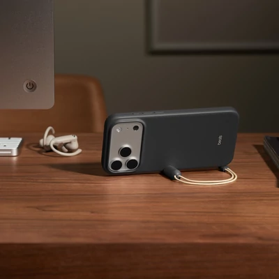 Kép 4/4 - Beats iPhone 17 Pro Max Kickstand Case with MagSafe and Camera Control - Granite Gray