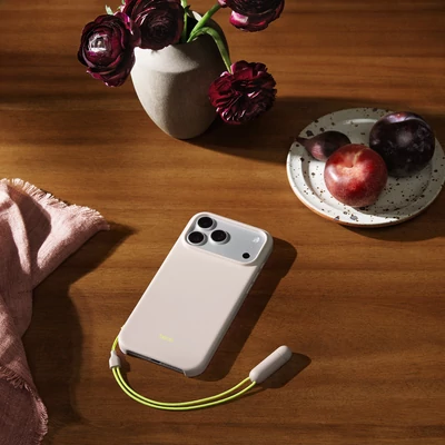 Kép 3/4 - Beats iPhone 17 Pro Max Kickstand Case with MagSafe and Camera Control - Lime Stone