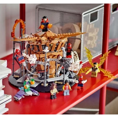 Kép 4/8 - LEGO Marvel - Pókember, a végső ütközet (76261)