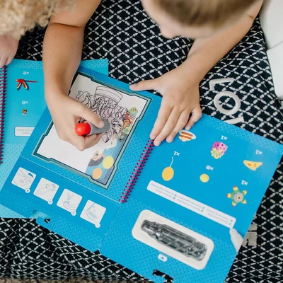 Kép 2/3 - Melissa & Doug kreatív játék, rajzolás vízzel, Mancs Őrjárat - Chase