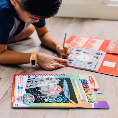 Kép 3/3 - Melissa & Doug kreatív játék, képkarc, Mancs Őrjárat - Skye