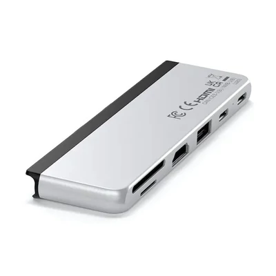 Kép 2/6 - Satechi DUAL USB-C HUB for SURFACE PRO 9 (1x USB4 Pass-through Port 100W PD, 1x 6K/60Hz or Dual 4K/60Hz Video 40Gbps,2x USB-C 3.2 Gen 2 Port, 1x USB-A 3.2 Gen 2, HDMI 2.0 Port (4K/60Hz) SD/microSD)