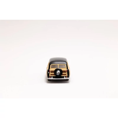 Kép 19/21 - Kinsmart Ford Woody Wagon 1949 fém autó nyitható ajtókkal 1:40 (többféle)