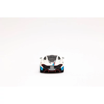 Kép 14/21 - Kinsmart McLaren P1 Exclusive Edition fém autó nyitható ajtókkal 1:36 (többféle)
