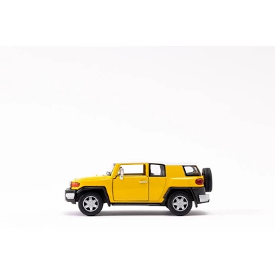 Kép 13/21 - Kinsmart Toyota FJ Cruiser fém autó nyitható ajtókkal 1:36 (többféle)