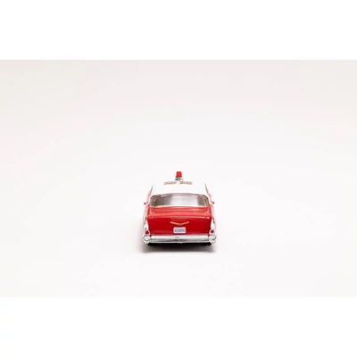 Kép 4/11 - Kinsmart Chevrolet Bel Air (rendőr/tűzoltó kiadás) 1957 fém autó nyitható ajtókkal 1:40 (többféle)