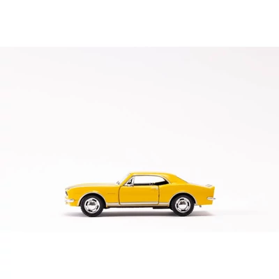 Kép 3/21 - Kinsmart Chevrolet Camaro Z/28 1967 fém autó nyitható ajtókkal 1:37 (többféle)