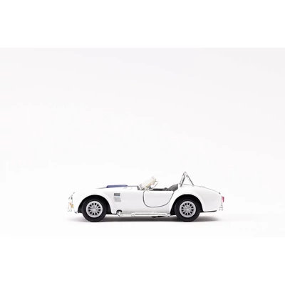 Kép 8/21 - Kinsmart Shelby Cobra 427 S/C 1965 fém autó nyitható ajtókkal 1:32 (többféle)
