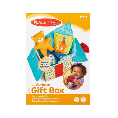Kép 2/3 - Melissa & Doug bébijáték, Fadoboz meglepetés játékokkal